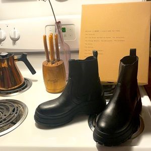 Noize Alfie 7/37 Black, new in box.